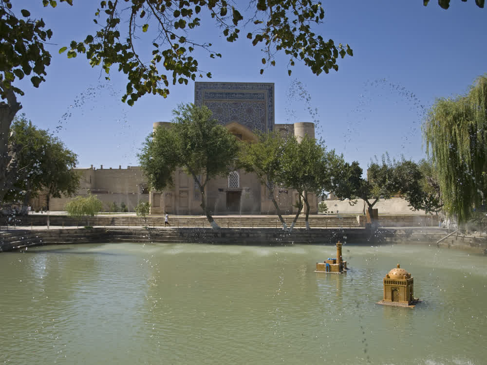 The Lyab-i-Hauz pool in Bukhara with the Nadir Divanbegi Khanqah behind it